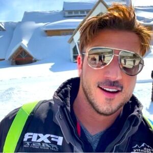 Meet your Posher, Fernando